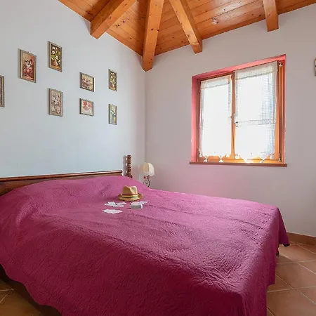 Amazing In Cokuni With Wifi Holiday home Mutvoran