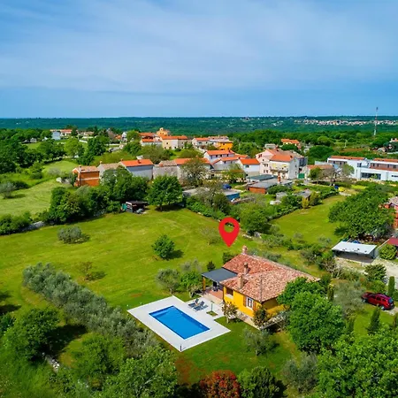 Amazing In Cokuni With Wifi Holiday home